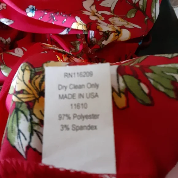 NWOT Velvet Torch Floral Halter Dress - Picture 7 of 8